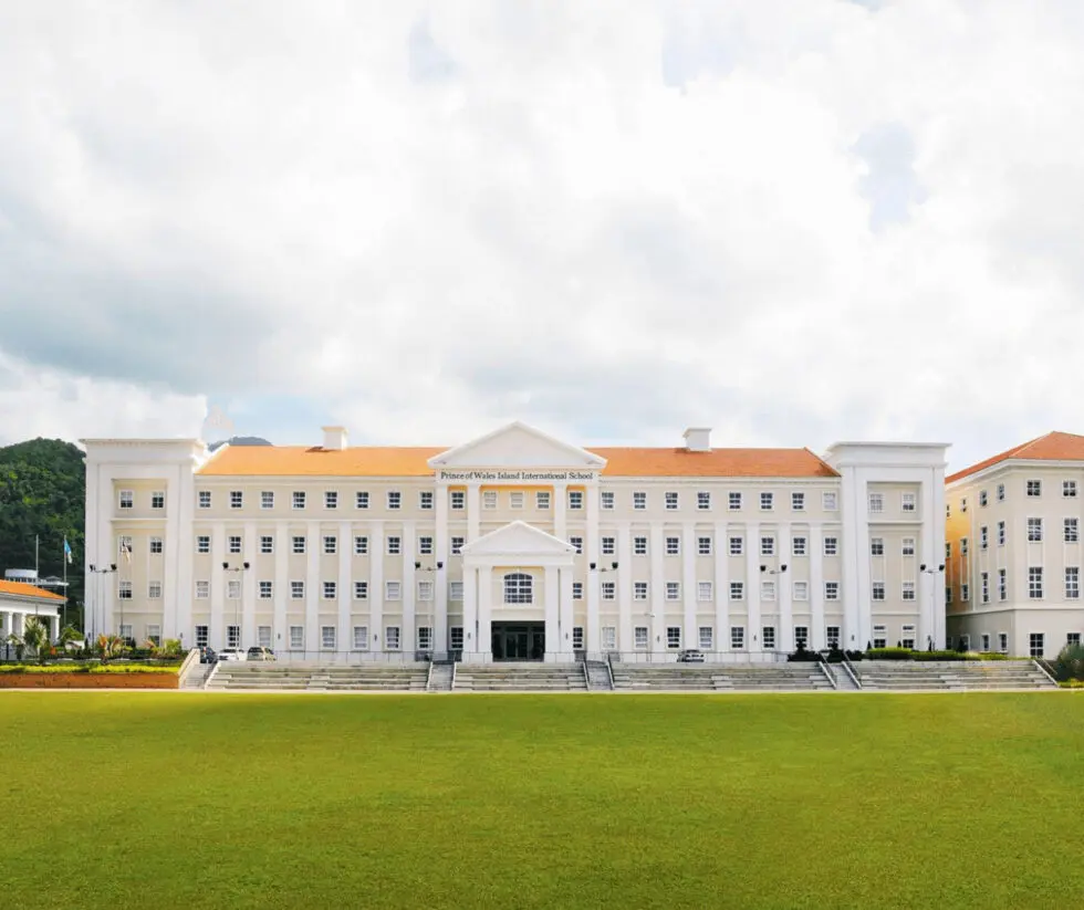 威尔士亲王岛国际学校
